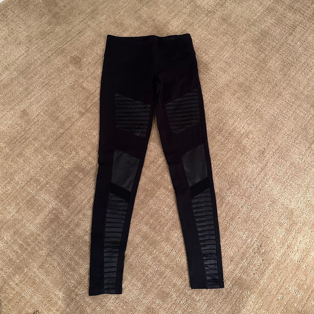 ALO high waist moto legging size xs